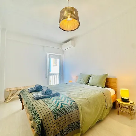 Doble Vista Faro, Terrace With View, Ac & Wifi דירה פארו