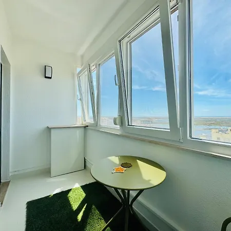 Doble Vista Faro, Terrace With View, Ac & Wifi Apartmán